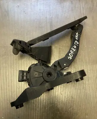 KIA Sorento Accelerator throttle pedal