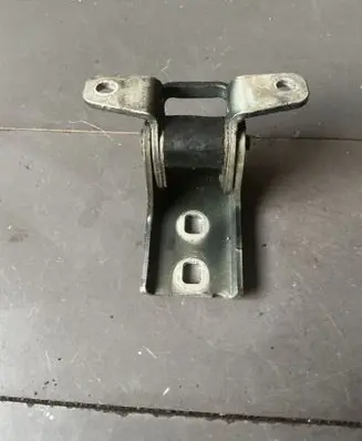 Opel Meriva B Front door upper hinge 221fur