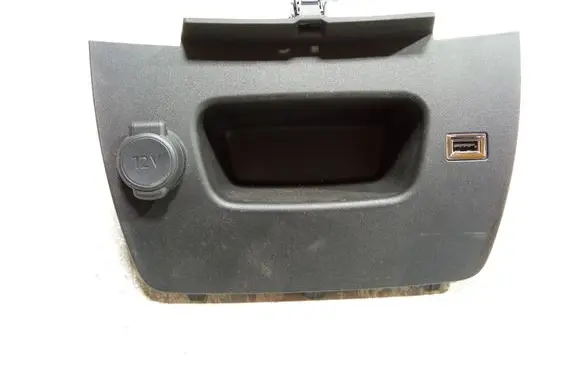 Citroen C3 Aircross Cigarette lighter trim front 13472603 39041738