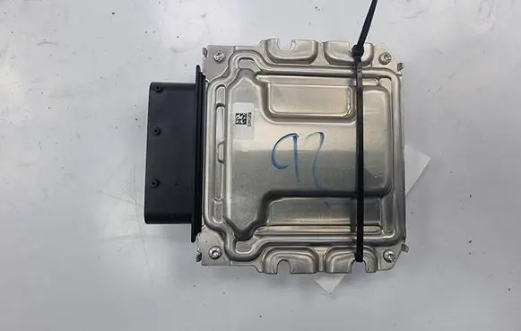 Renault Trafic III (X82) Airbag control unit/module 0281032615