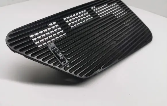BMW 5 E34 Dash center air vent grill 1384066