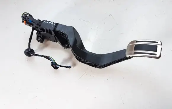 Peugeot 2008 II Accelerator throttle pedal 9837891980