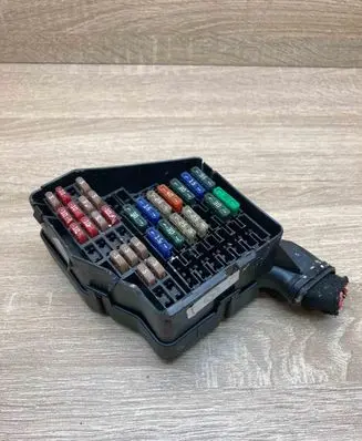 Audi A4 S4 B5 8D Fuse box set 0716423244 6852