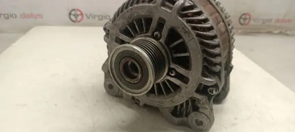 Renault Megane III Generator/alternator 8200960536 A004TJ0282ZE