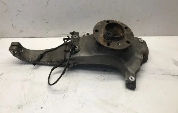 BMW 5 F10 F11 Front wheel hub spindle knuckle
