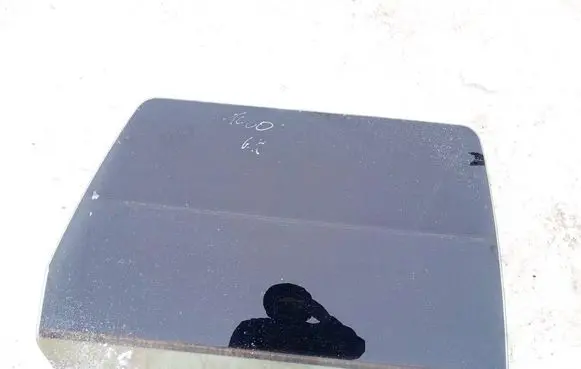 Seat Alhambra (Mk1) Rear door window glass as2