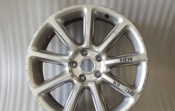 Volkswagen PASSAT B6 R18 alloy rim 