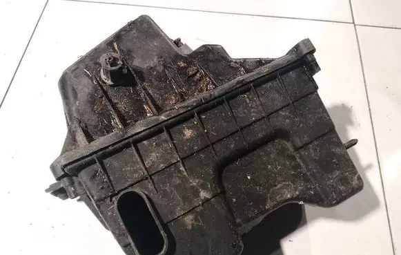 Ford Ka Air filter box 
