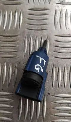 Clutch pedal sensor