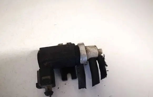 Audi A4 S4 B6 8E 8H Turbo solenoid valve 1j0906627b