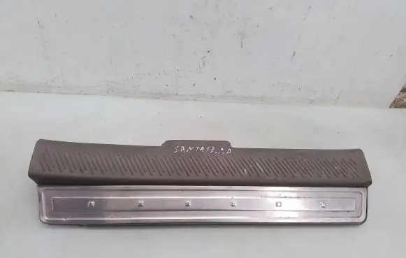 Hyundai Santa Fe Front sill trim cover