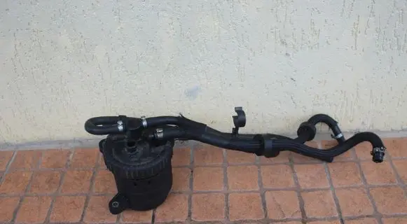 Mercedes-Benz E W210 Fuel filter housing 