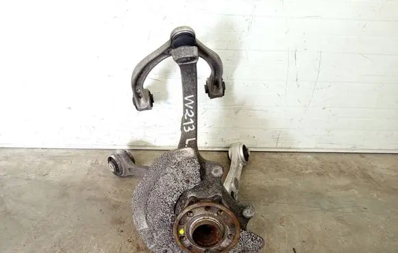 Mercedes-Benz E W213 Front wheel hub spindle knuckle ZWROTNICAW213