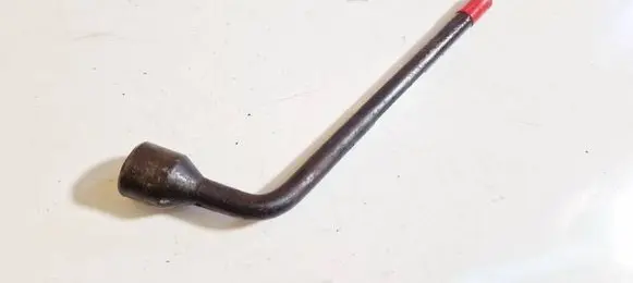 Subaru B9 Tribeca Wheel nut wrench 