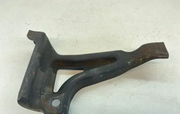 Audi A6 S6 C6 4F Fuel pump bracket 059130163C