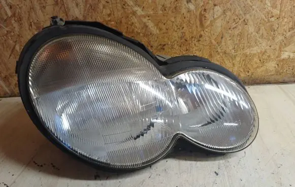Mercedes-Benz C W203 Headlight/headlamp 15084600
