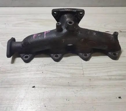 Jaguar F-Pace Exhaust manifold G4D39430