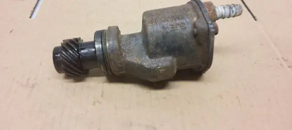 Seat Alhambra (Mk1) Vacuum pump 028207A