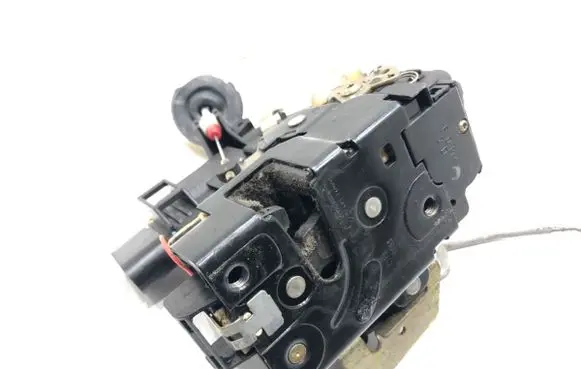 Audi A2 Front door lock 