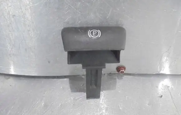 Volvo XC90 Hand brake release handle 