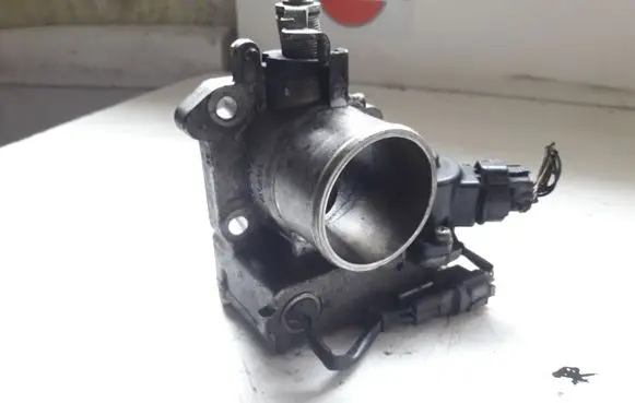 Toyota Corolla E120 E130 Engine shut-off valve 27020