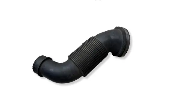 Audi A8 S8 D3 4E Turbo air intake inlet pipe/hose 4D0145747