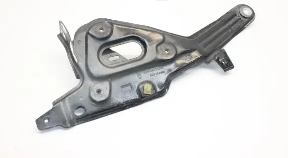 Smart ForFour II W453 Fender mounting bracket 631472178R