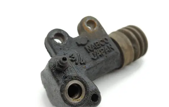 Clutch slave cylinder