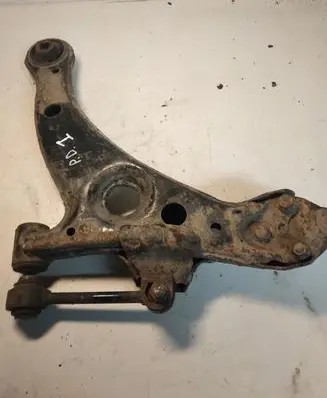 Toyota Avensis T220 Front lower control arm/wishbone