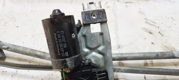 Audi A6 S6 C4 4A Wiper motor 0390241330