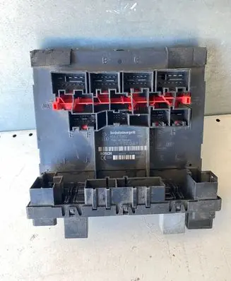 Volkswagen PASSAT B6 Comfort/convenience module 3C8937049D F005V00744 H54AS2602