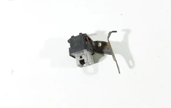 Toyota Yaris Glow plug pre-heat relay 2861067010 1567000671