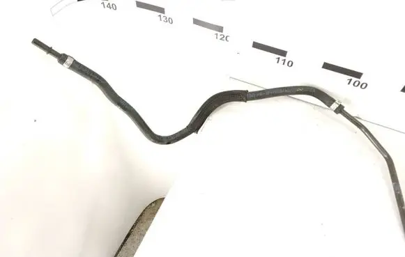 Volvo V60 Fuel line pipe 