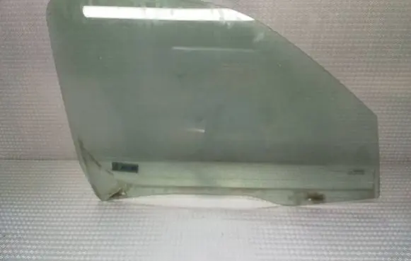 Citroen Berlingo Front door window glass four-door 