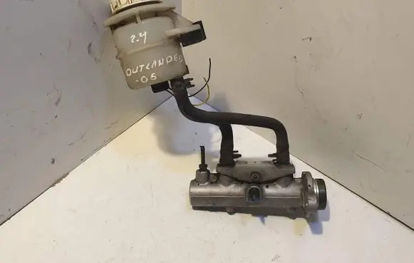 Mitsubishi Outlander Master brake cylinder