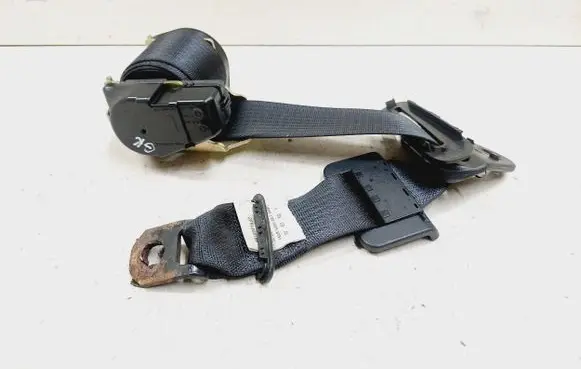 Chrysler PT Cruiser Rear seatbelt E11040702