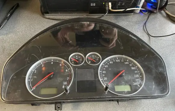 Volkswagen Sharan Speedometer (instrument cluster) YM2110849 7M3920820 2707000236