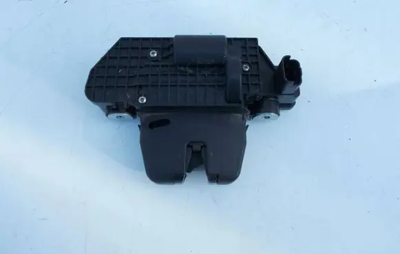 Citroen C3 Tailgate/trunk/boot lock/catch/latch zamekc39151487499H