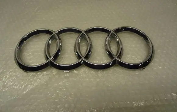 Audi Q7 4M Manufacturer badge logo/emblem 4M0853605