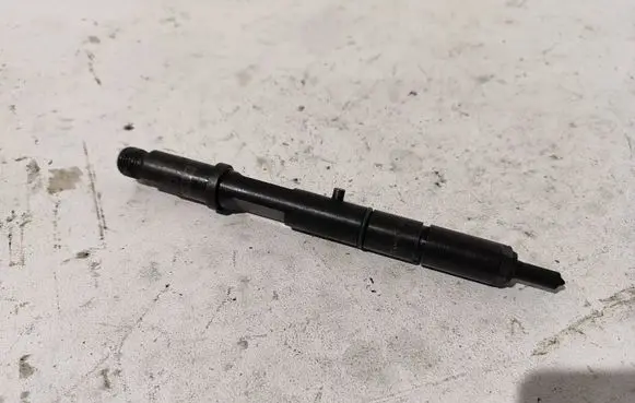 Audi A6 S6 C5 4B Fuel injector 059130201E