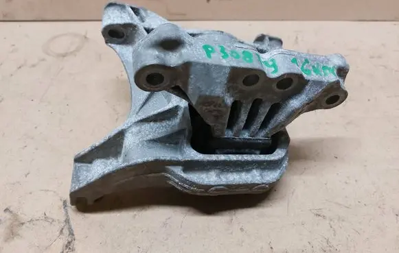 Peugeot 308 Engine mount bracket 4A100160