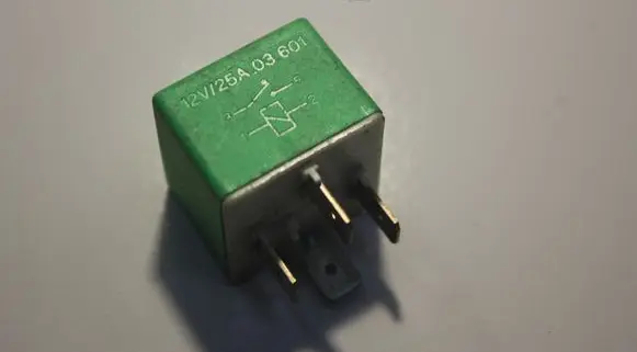 Ford Mondeo MK II Other relay 03001