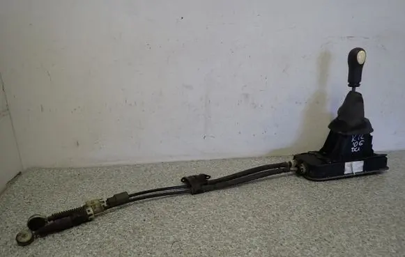 Gear shift cable linkage