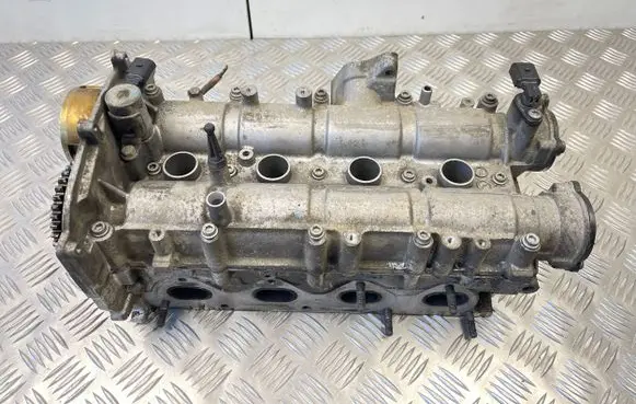 Volkswagen Golf VI Engine head 03C103475BC 03C103358BA