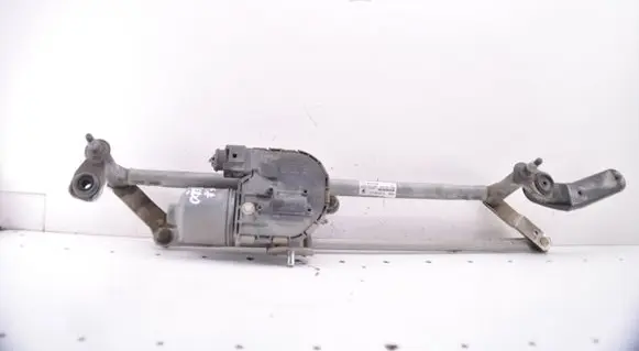 Front wiper linkage and motor