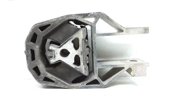 Volvo V40 Engine mount bracket AV616P082AC