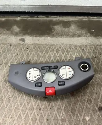 Nissan Micra Climate control unit 27500AX701 27500 AX701