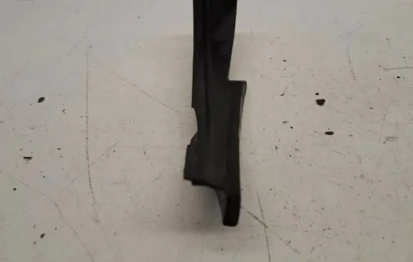 Lexus RX 330 - 350 - 400H Front door rubber seal 5386648020
