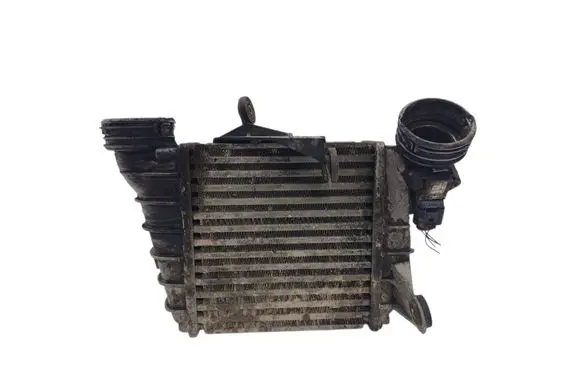 Volkswagen Polo IV 9N3 Intercooler radiator 6Q0145804E