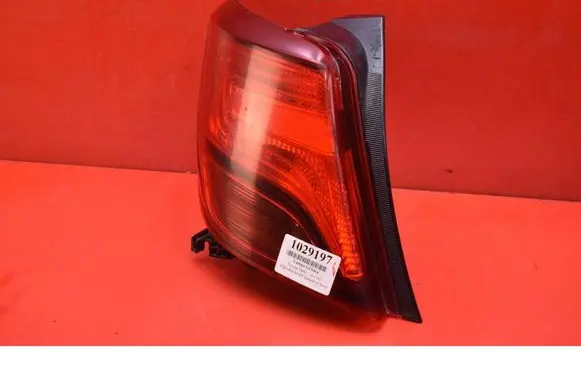 Toyota Yaris Rear/tail lights 0D-166